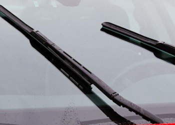 3 Étapes Faciles Pour Nettoyer les Essuie-Glaces Pour la Sécurité en Maroc
