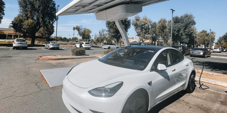 La Nouvelle Initiative de L’ONEE Pour Alimenter les Voitures Marocaines Avec de L’énergie Verte
