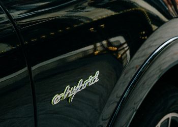 La Voiture Électrique ou Hybride Vaut-elle la Peine de Changer au Maroc?