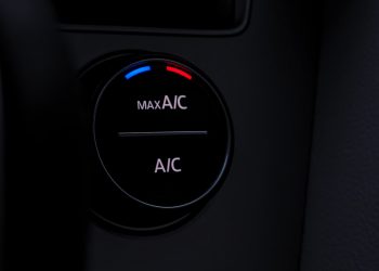 Le Compresseur de Climatisation de la Voiture Reste Allumé Tout le Temps? Ce que les Conducteurs Marocains Doivent Savoir