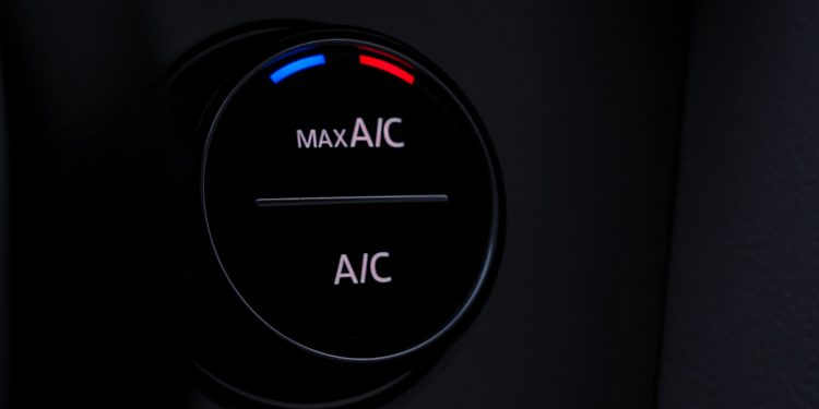 Le Compresseur de Climatisation de la Voiture Reste Allumé Tout le Temps? Ce que les Conducteurs Marocains Doivent Savoir