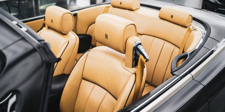 Comment Nettoyer les Sièges de Voiture en Cuir Sales au Maroc