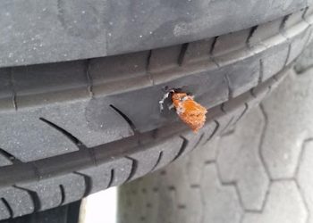 Patch de Pneu ou Bouchon de Pneu : Quel Est le Meilleur Choix au Maroc?