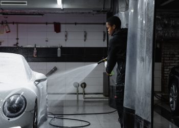 Comment Laver votre Voiture sans L’endommager