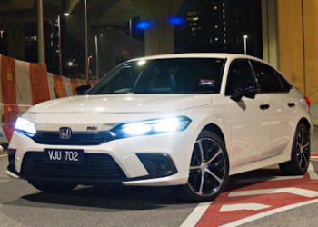 2023 Honda Civic EHEV RS Hybrid : Une Berline Sportive et Efficiente en Maroc
