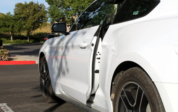 La Porte de Voiture ne se Ferme Pas : Comment Réparer la Serrure