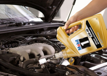 Comment Choisir la Bonne Huile pour votre Voiture