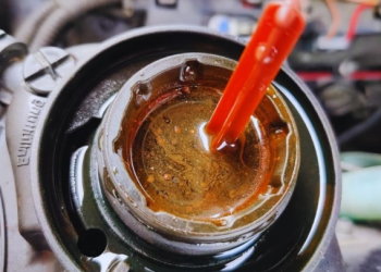 Causes Possibles de Liquide de Refroidissement dans l’Huile