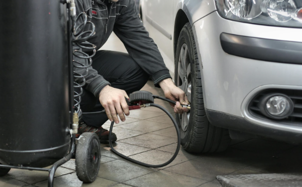 Conseils d’Entretien Automobile Essentiels pour les Routes Marocaines