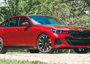 Audi A6 contre BMW Série 5 – Quelle voiture constitue un meilleur investissement ?