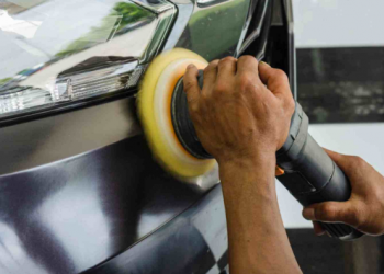 Top 10 Astuces d’Entretien Automobile DIY pour Économiser Temps et Argent