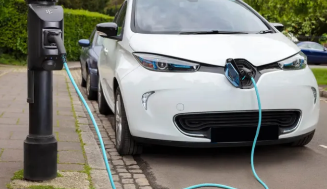 Comment les Conditions Météorologiques au Maroc Affectent-elles la Recharge des Voitures Électriques ?