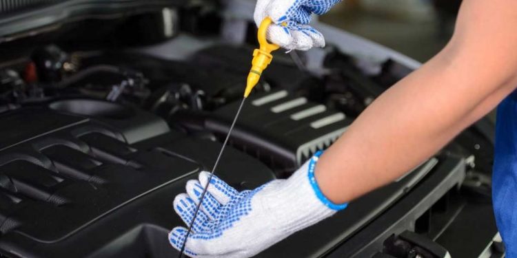 Guide Auto : Surveiller votre huile moteur