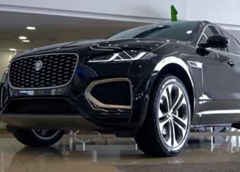 JAGUAR F-Pace 90th Anniversary : le luxe britannique en série limitée débarque au Maroc