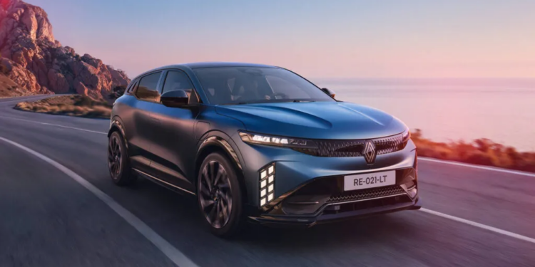 RENAULT Mégane E-Tech 2027 : le restylage qui remet la compacte électrique dans la course